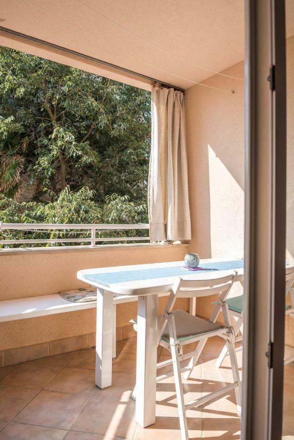 מדולין Apartment Dina מראה חיצוני תמונה